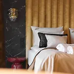 Apartahotel Granaria Premium River View By Downtown