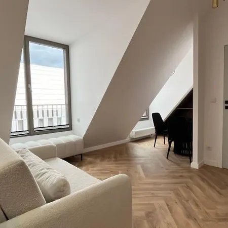 Granaria Premium River View By Downtown Apartman