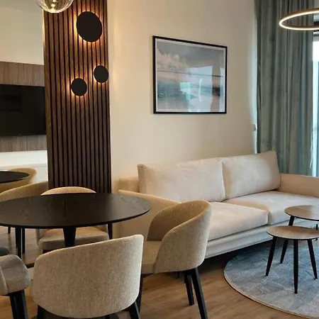 Granaria Premium River View By Downtown Apartman *
