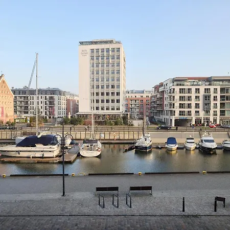 Granaria Premium River View By Downtown Апарт-отель 4*