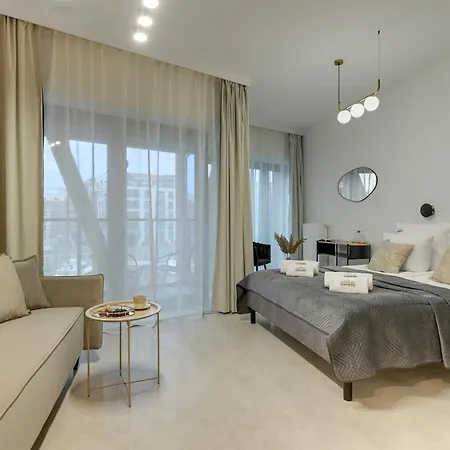Ξενοδοχείο με διαμερίσματα Granaria Premium River View By Downtown 4*