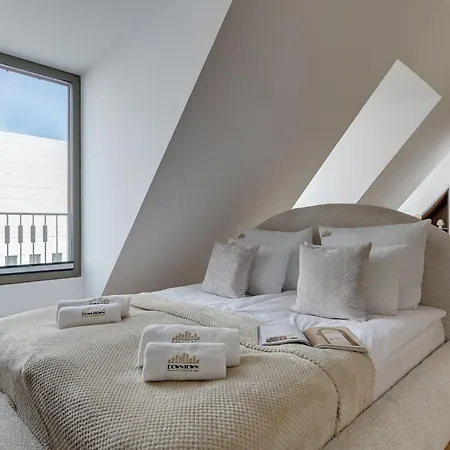 Granaria Premium River View By Downtown Daire *